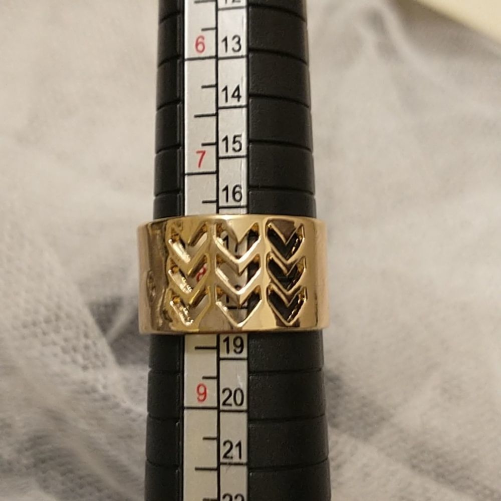 Bracelets & Ring Set! - Picture 6 of 8